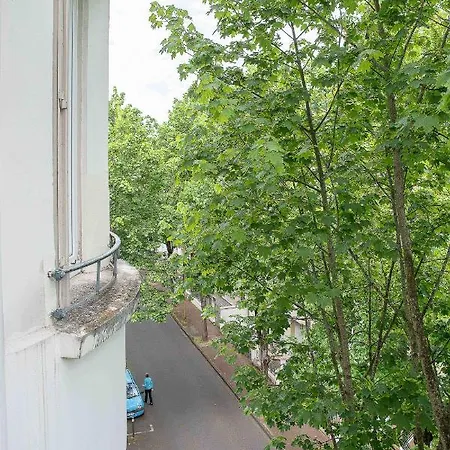 Le George V - Centre Et Parking Виши