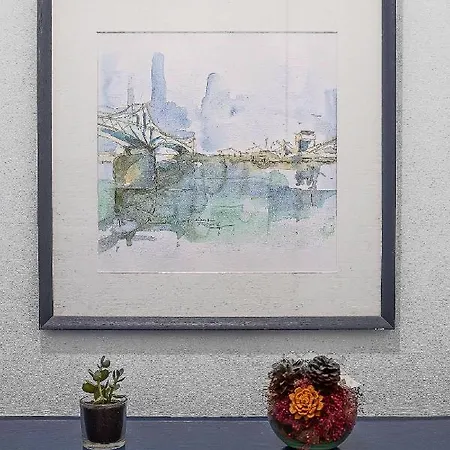 Le George V - Centre Et Parking 비시