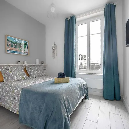 Le George V - Centre Et Parking